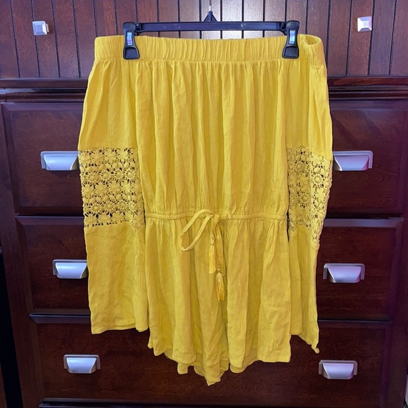 Mustard Off-Shoulder Romper ππΌ - Picture 2 of 6